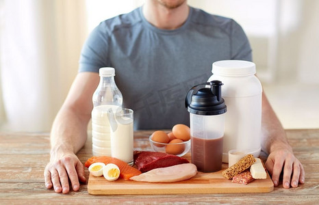 饮食健身摄影照片_饮食、男人、健身、运动