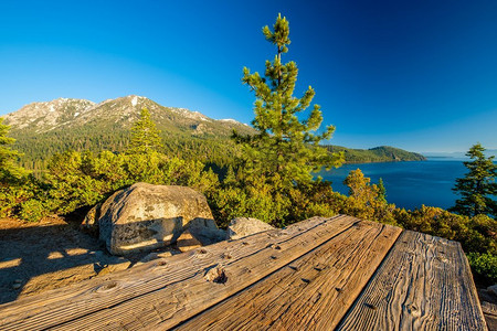 太浩湖景观—加利福尼亚州，美国.美国加利福尼亚州太浩湖景观