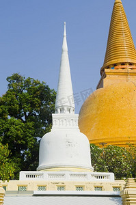 世界精神摄影照片_Phra Pathom Chedi是世界上最高的佛塔。它位于泰国的Nakhon Pathom镇。