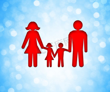 
logo摄影照片_在蓝色散景背景的快乐家庭图标。两个孩子，爸爸妈妈手牵手站在一起