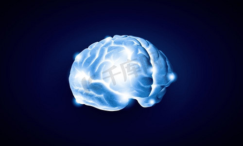 蓝色扫描摄影照片_与人脑的人的智力概念在蓝色背景.人脑