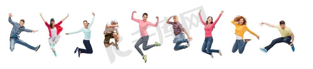 体育、舞蹈和人的概念--一群人或青少年跳跃。跳跃的一群人或青少年
