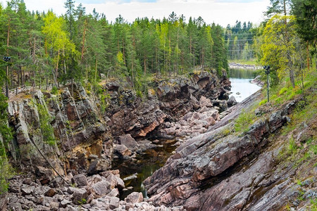 伊玛特拉、苏奥米或芬兰。芬兰伊马特拉的沃克萨河和岩石峡谷景观