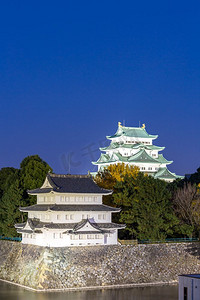 日落时分的日本名古屋城堡