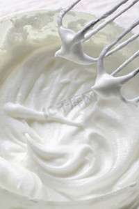 奶油用的宏观搅打蛋白