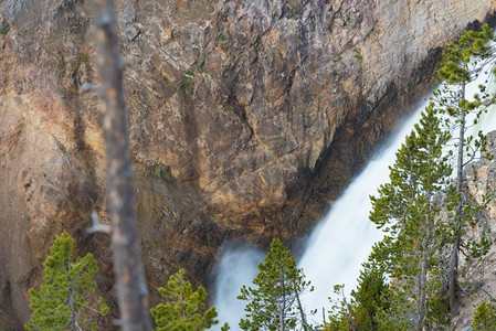 怀俄明州黄石国家公园黄石大峡谷的瀑布
