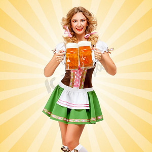 啤酒节文化摄影照片_巴伐利亚州慕尼黑啤酒节女服务员