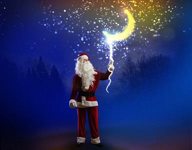 圣诞老人。圣诞老人用绳子牵着夜空中的月亮