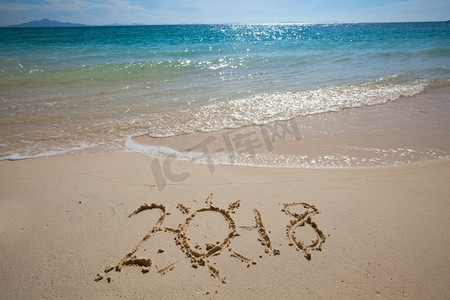 海滩上的2018年新年。海滨概念2018年新年庆祝活动