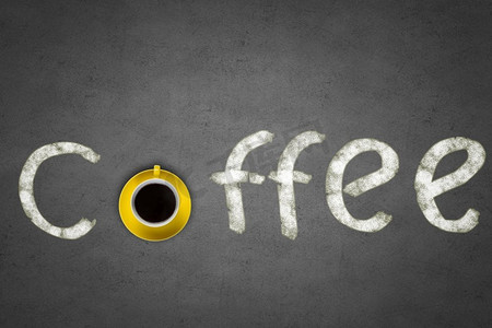 字母O摄影照片_杯咖啡用杯子代替字母O的单词咖啡