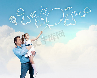 气球牵手摄影照片_父亲牵着女儿的手。幸福的父亲牵手女儿的形象。拼贴