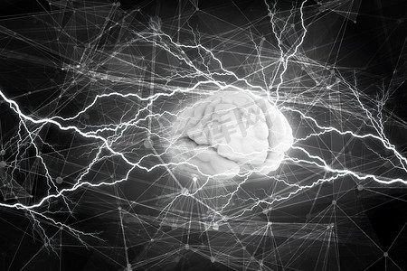 人类的大脑冲动闪亮的大脑在黑暗背景上的雷电之间