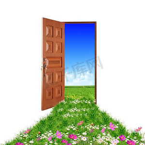 敞开大门，绿草蓝天，通向美丽纯净的大自然