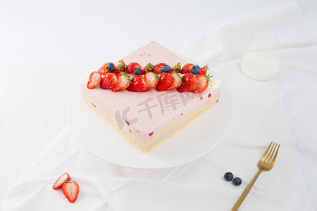 蛋糕草莓糕点精致甜品蛋糕店烘焙生日夹心多层