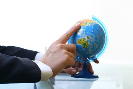 放眼全球,去哪里旅行地球仪电风扇