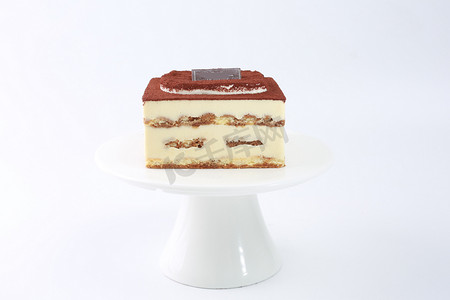 简约巧克力摄影照片_提拉米苏蛋糕糕点生日精致甜品鲜果蛋糕店烘焙多层夹心
