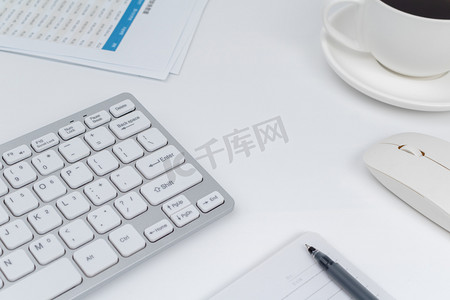 咖啡笔记本图表鼠标计算器键盘办公商务