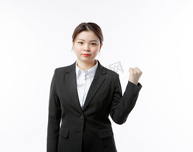一名商务女青年做手势