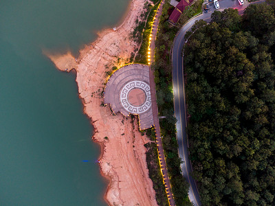 广州郊区的湖泊美景