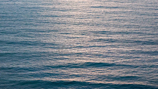 卡通水浪花摄影照片_波涛汹涌的海浪海水浪花