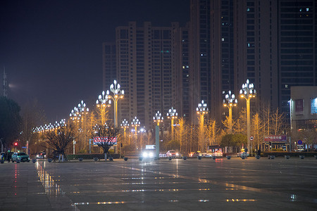 城市夜景道路摄影照片_广场夜景大厦建筑道路