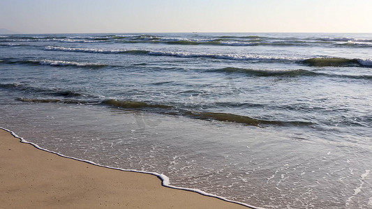 海水海浪蓝天双月湾海景