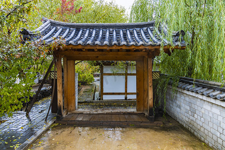 中国朝鲜族百年部落雨天景观26