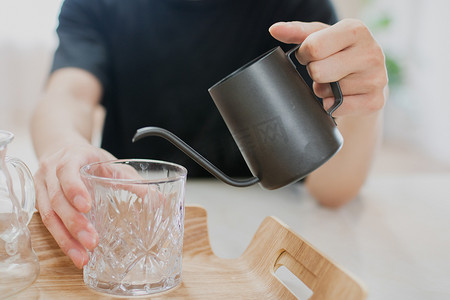 咖啡壶水杯办公室休闲