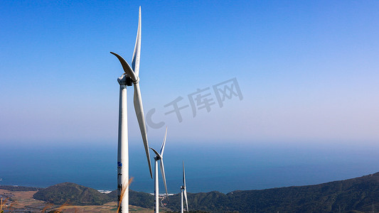 环境保护绿色摄影照片_风电风能风车新能源