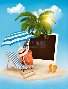 海洋背景背景图片_一棵棕榈树、 一张照片与沙滩椅的海滩。夏天 v