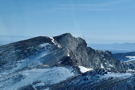 天池摄影照片_长白山雪山美景天池