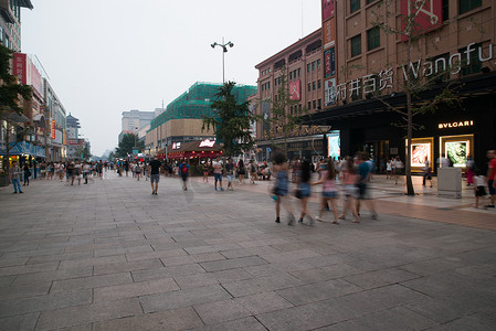 国内旅游海报摄影照片_北京王府井大街
