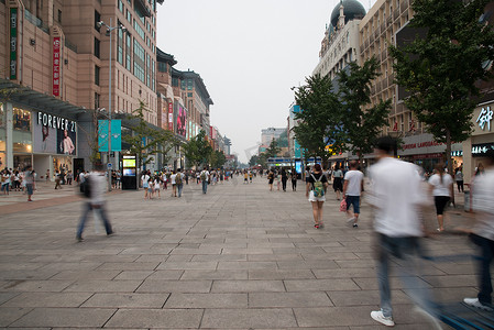 国内旅游海报摄影照片_北京王府井大街