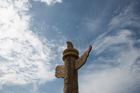 党旗党旗华表摄影照片_华表