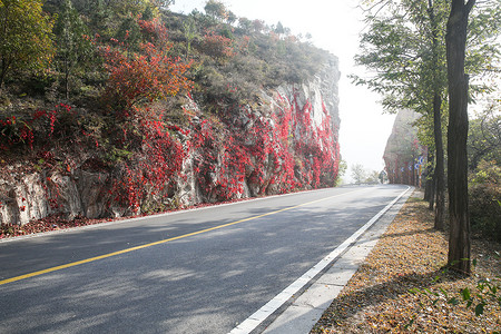 前进的公路摄影照片_北京郊区的公路