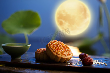 月亮池塘摄影照片_中秋节月饼