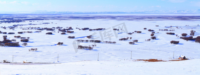 东北平房摄影照片_内蒙古呼伦贝尔草原雪景
