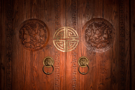 传统中式图案摄影照片_四合院的门