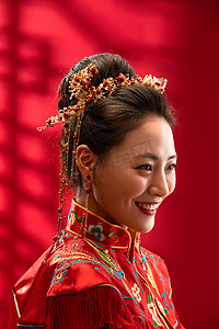 红色喜庆结婚摄影照片_漂亮的中式新娘