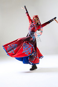 颁奖动态摄影照片_穿着蒙古族服饰的女人