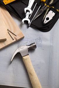 厚木板与工具