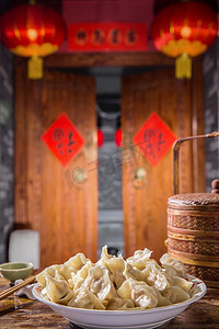 吃饺子过年摄影照片_春节吃饺子
