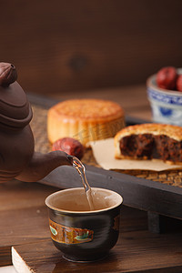 中秋节古典摄影照片_月饼和茶具