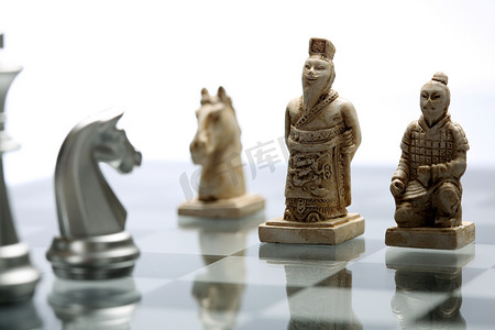 民族团结雕塑摄影照片_静物兵马俑国际象棋