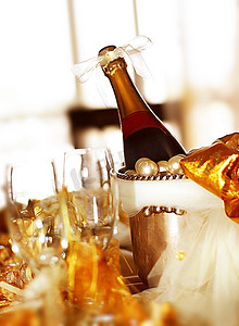 周年庆活动单页摄影照片_香槟酒