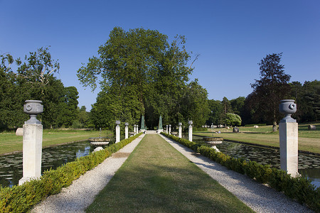 法国皮卡第尚蒂伊城堡花园