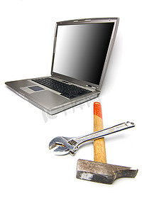 笔记本电脑和工具