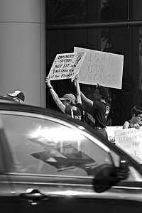 雨林行动委员会在雪佛龙总部抗议