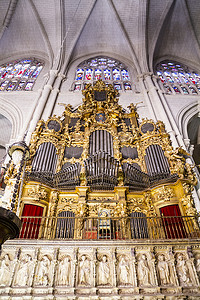 Organ.inside 托莱多大教堂，彩色玻璃，教堂，impe