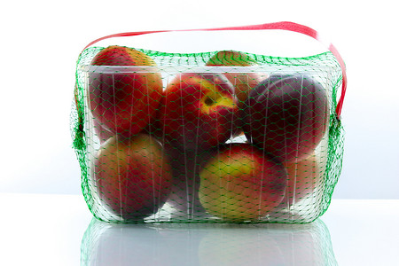 塑料盒装桃子